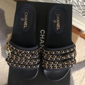 Chanel slides